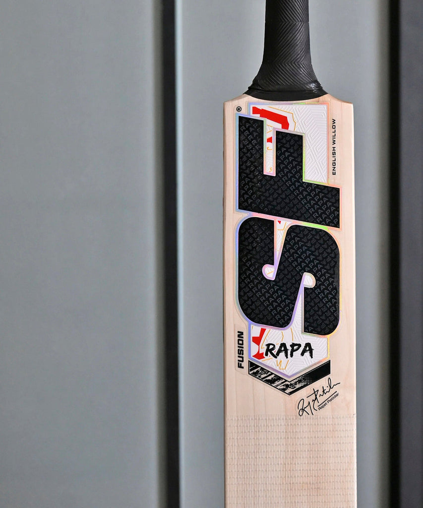 SF Rapa Fusion cricket bat, close-up of branded blade and face finish