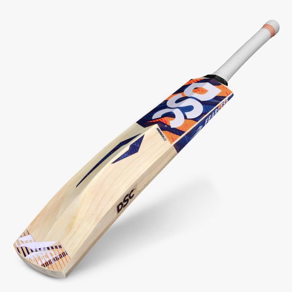 DSC Krunch 22 Kashmir Willow Cricket Bat official image 1