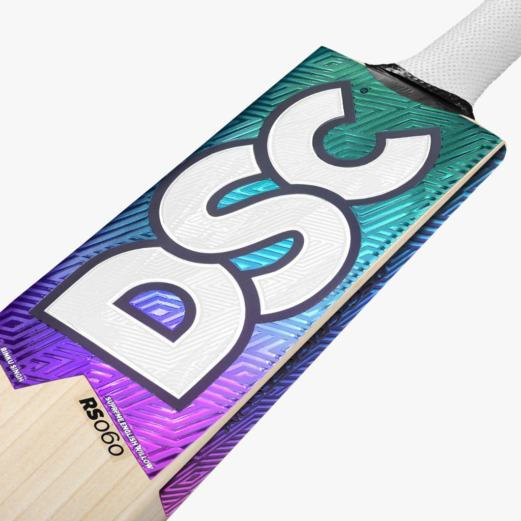 DSC RS 060 cricket bat face close-up showing DSC branding and the RS 060 model label
