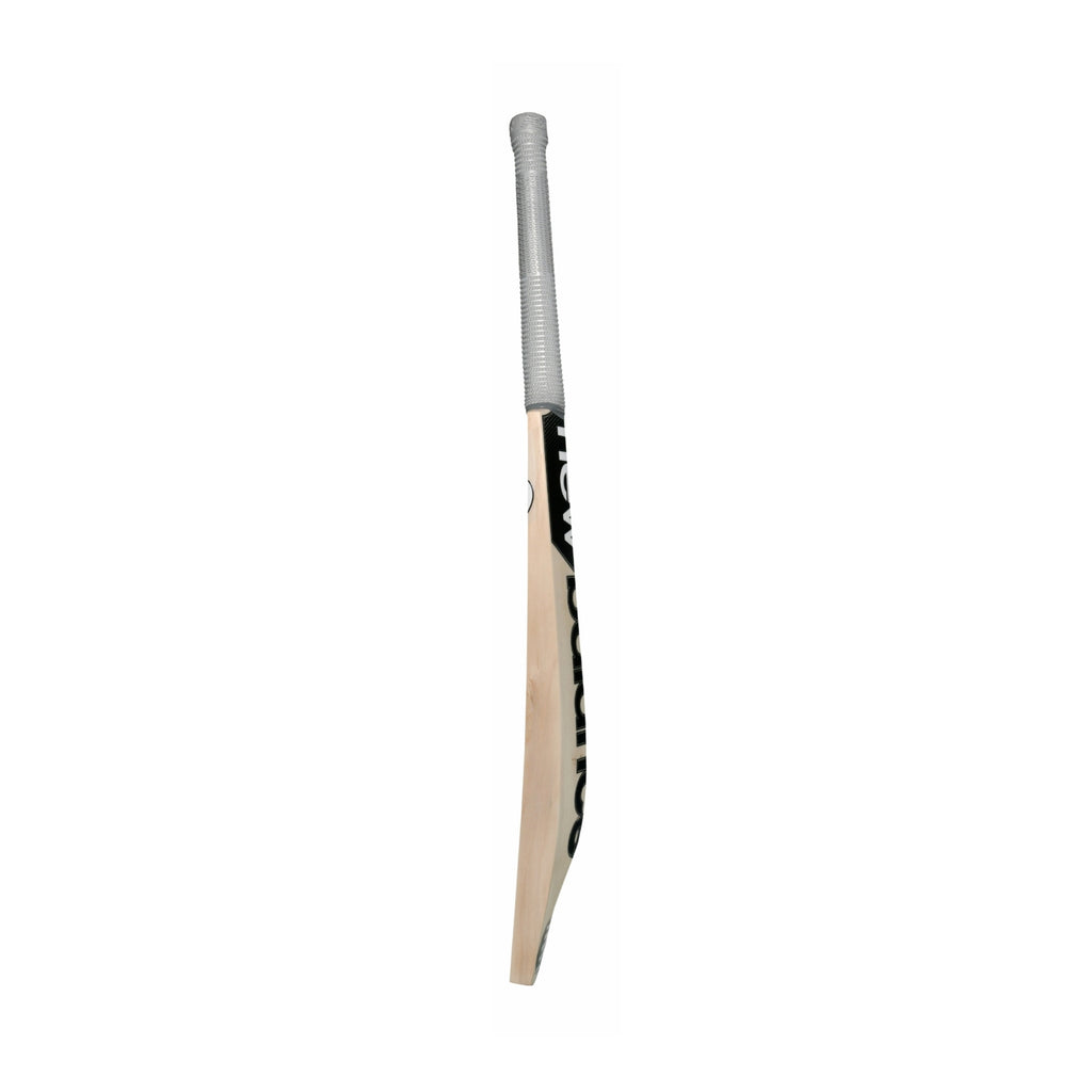 Side profile and edge of New Balance DC 700i Pro English willow cricket bat