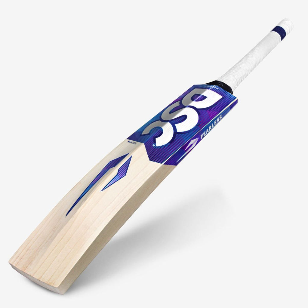 DSC BLU 330 English willow cricket bat, Short Handle, front view