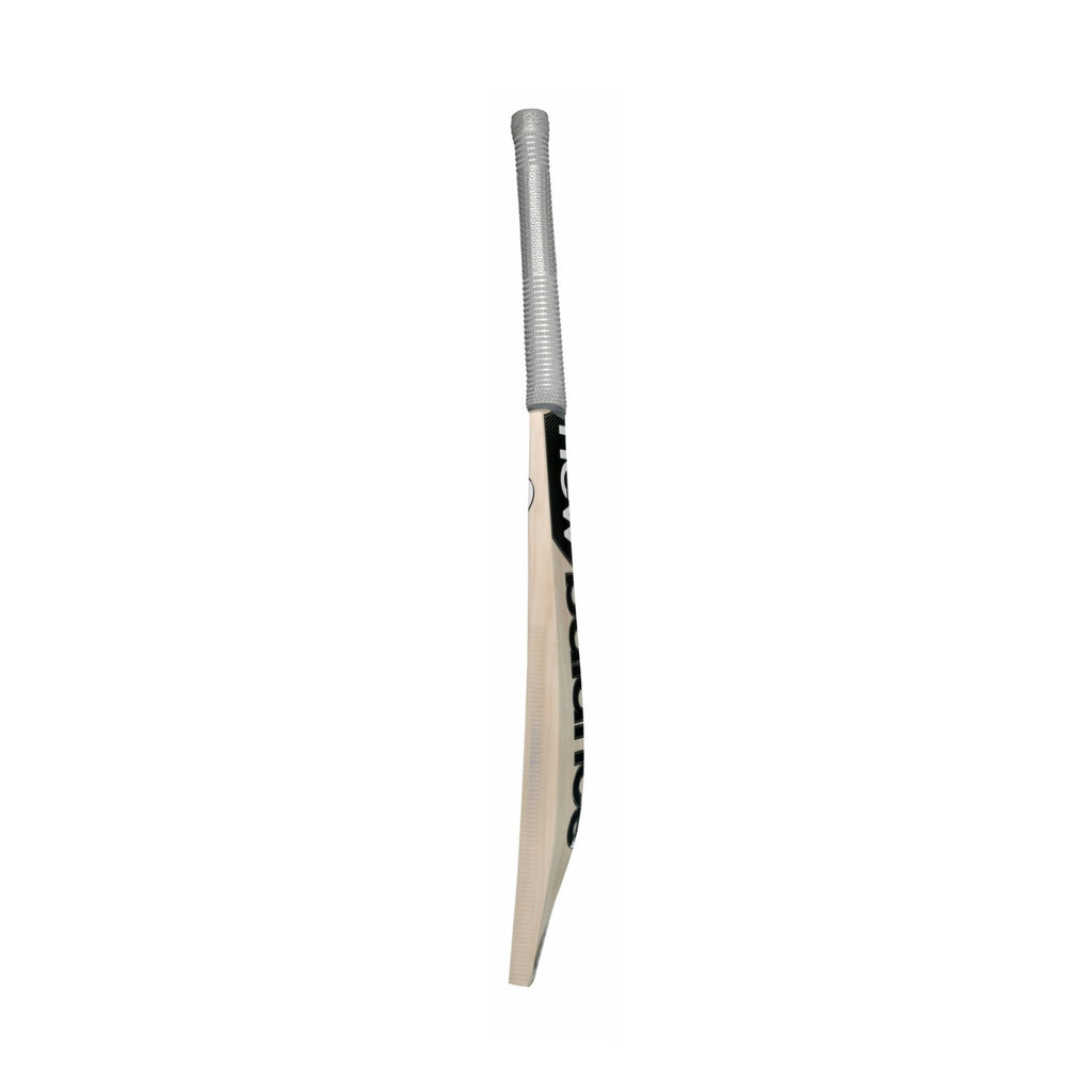 Side profile and edge of New Balance DC 650i English willow cricket bat