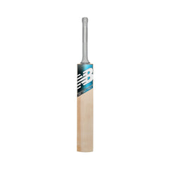 Front face of New Balance DC 700i Pro Short Handle English willow cricket bat