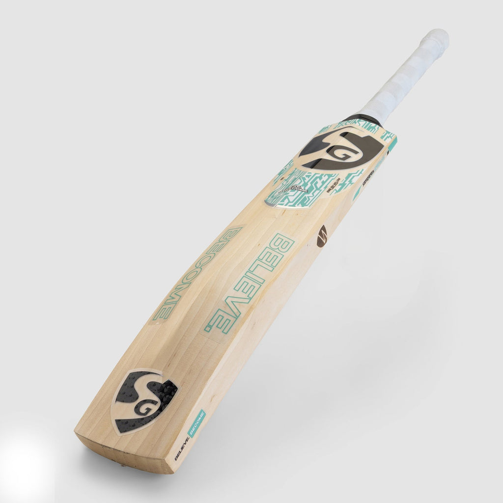SG Players Edition English Willow Cricket Bat front face