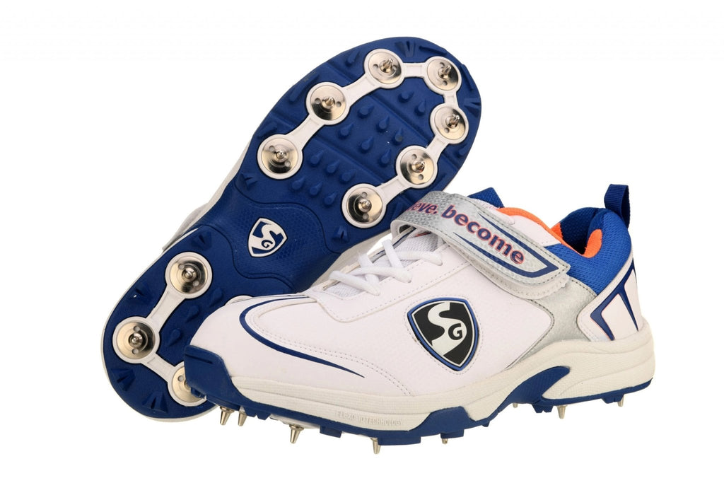 SG Hilite 5.0 Spikes Cricket Shoes - NZ Cricket Store